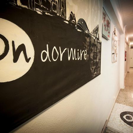 Hostal On Dormire Valencia Ngoại thất bức ảnh