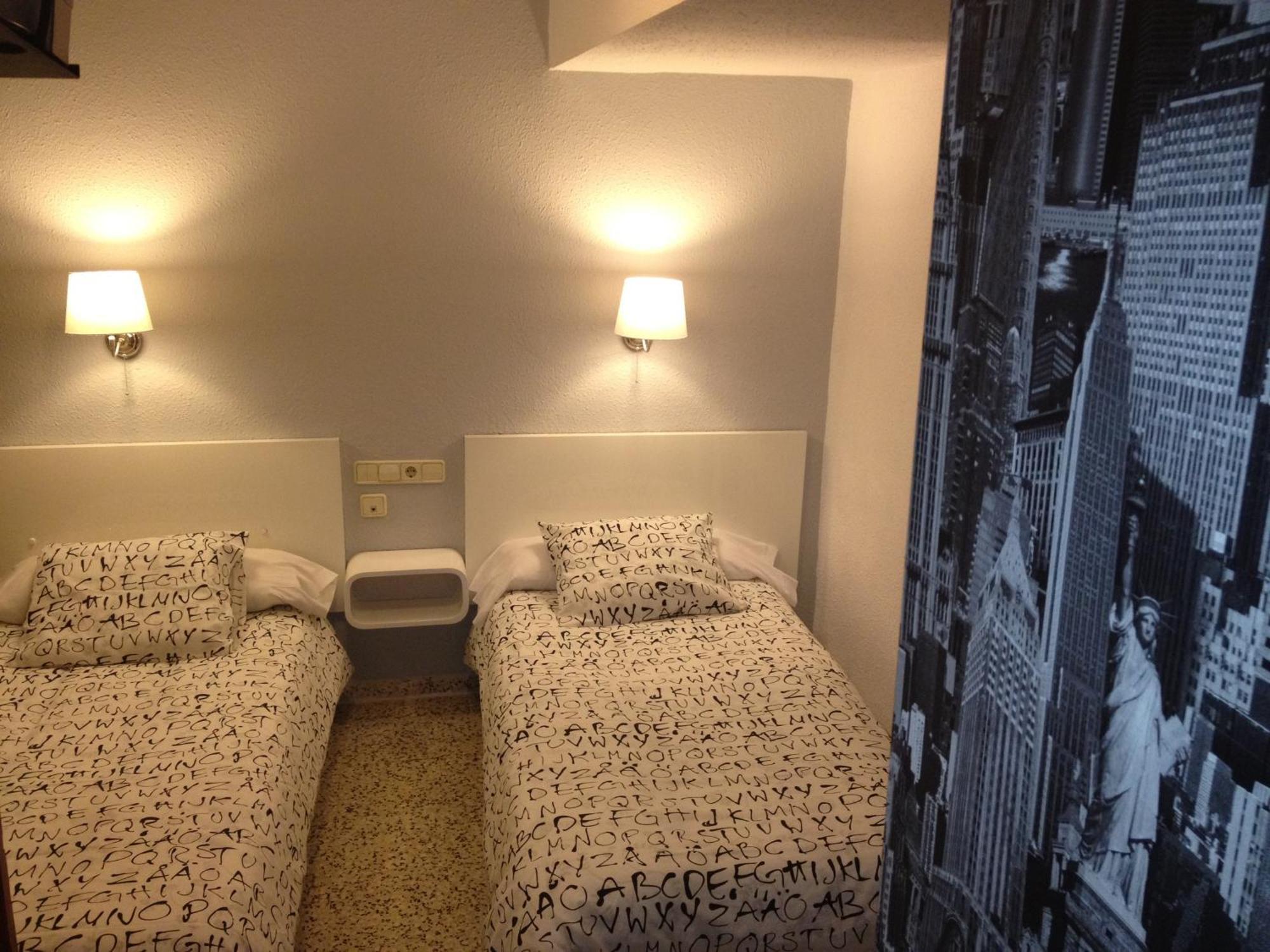 Hostal On Dormire Valencia Ngoại thất bức ảnh