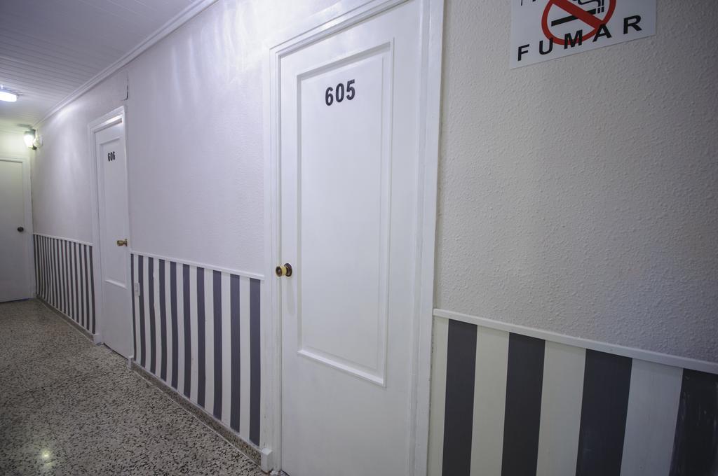 Hostal On Dormire Valencia Ngoại thất bức ảnh